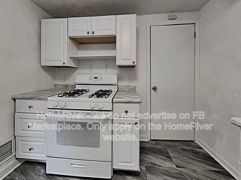 8052 Lincoln Rd - Photo 5 of 37