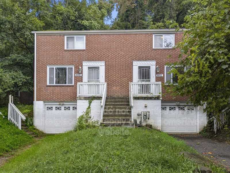 8052 Lincoln Rd - Photo 2 of 18