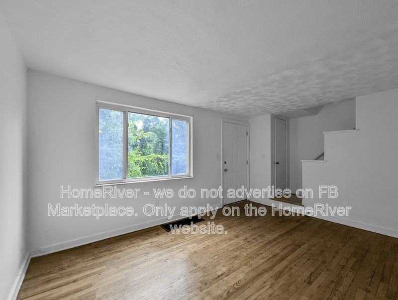 8052 Lincoln Rd - Photo 3 of 18