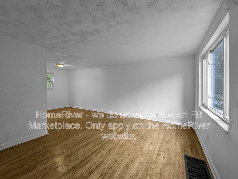 8052 Lincoln Rd - Photo 4 of 18