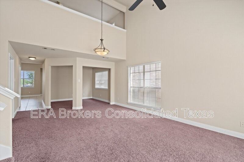 8800 Hazelhurst Dr #65 - Photo 5 of 40