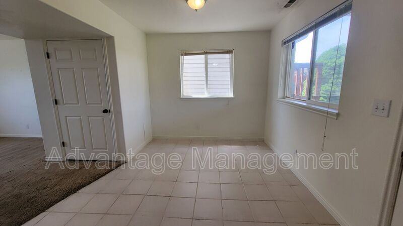 655 Ne - Photo 4 of 5