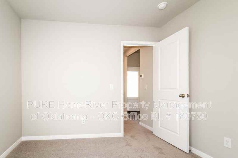 1609 Vermilion Ln - Photo 4 of 24