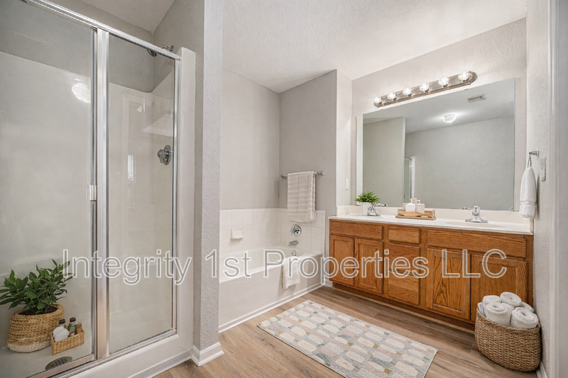 9105 N Dalton Ave - Photo 7 of 16