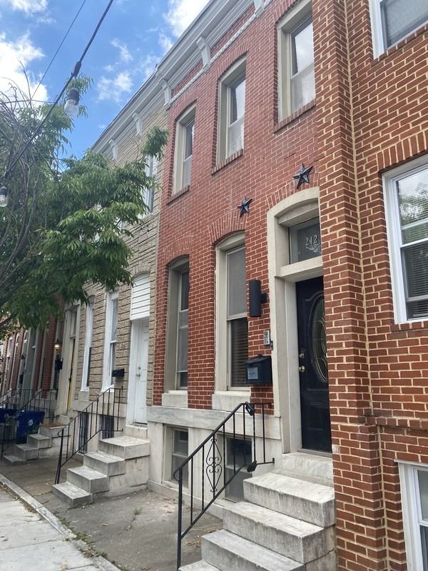 212 N Luzerne Ave - Photo 3 of 34