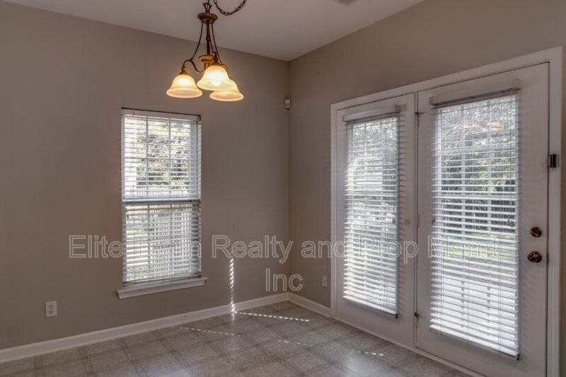 6434 Gatesville Ln - Photo 7 of 36