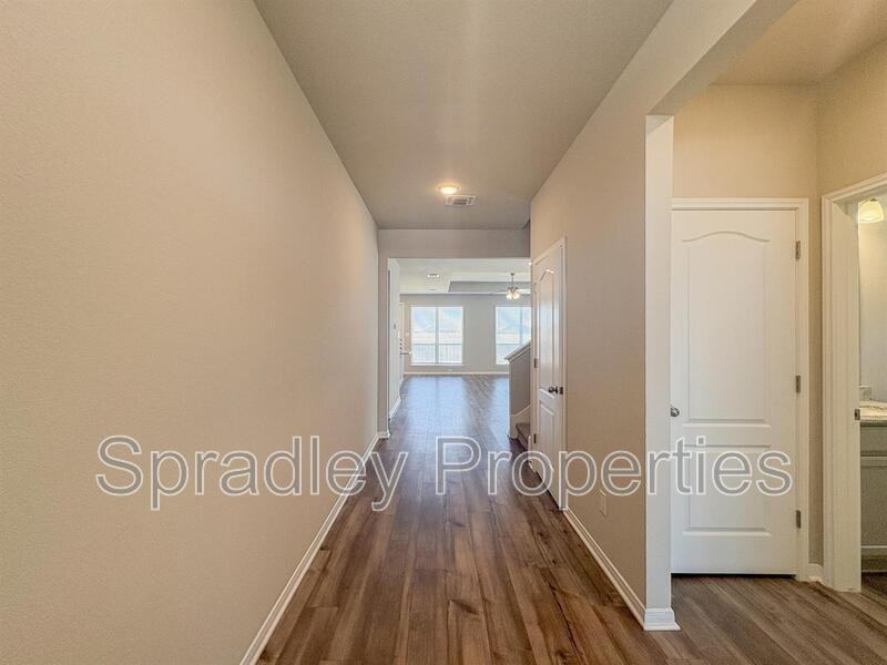 8816 Glade Dr - Photo 2 of 26