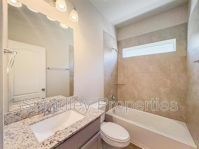 8816 Glade Dr - Photo 5 of 26