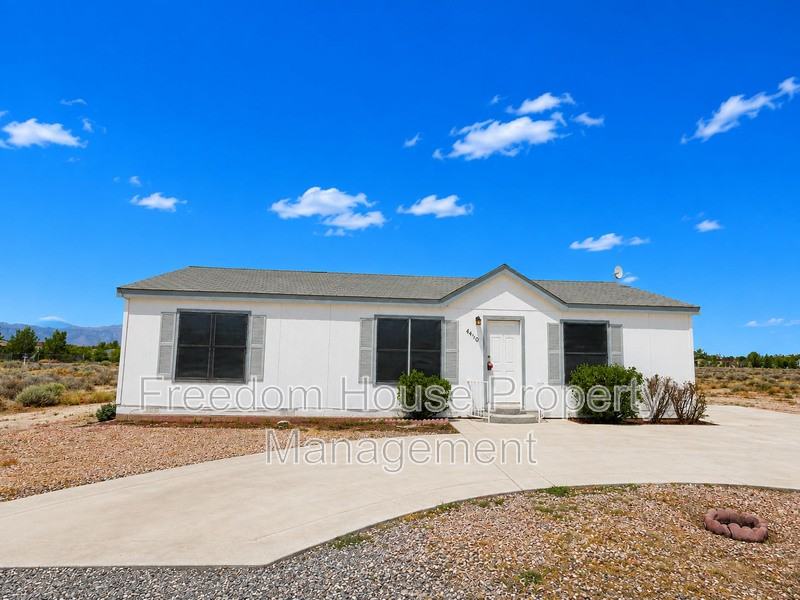 4400 Vicki Ann Rd - Photo 2 of 41
