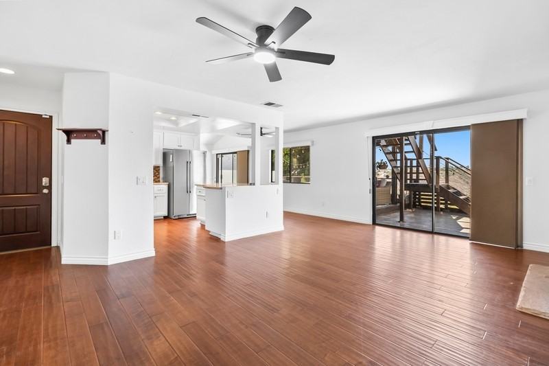 6420 Goodwin St - Photo 3 of 24
