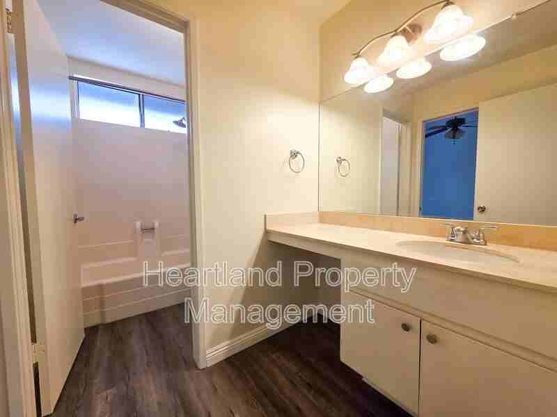 2135 E Valley Pkwy #75 - Photo 7 of 12