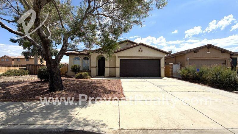 12383 Luna Rd - Photo 2 of 24