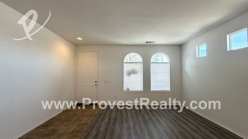 12383 Luna Rd - Photo 4 of 24