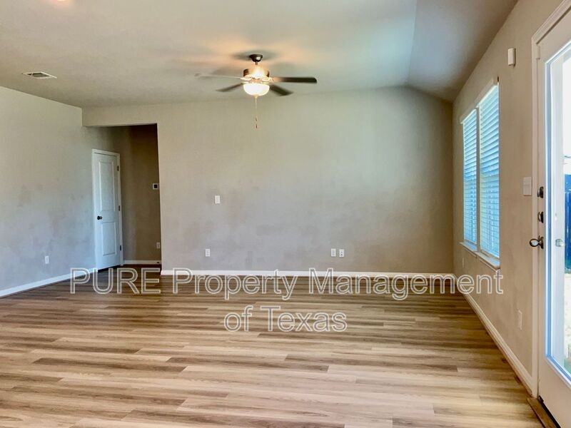 1013 Otello Way - Photo 5 of 26