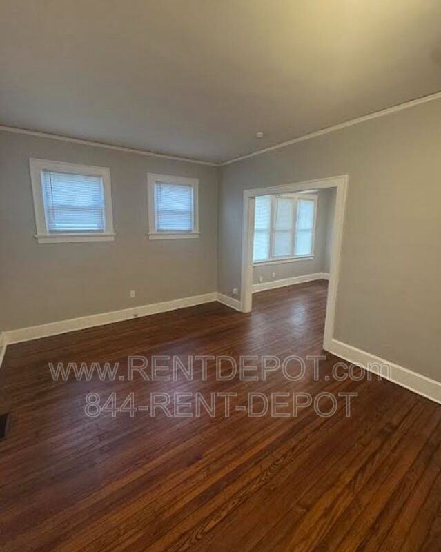501 Maxwell Ave - Photo 2 of 8