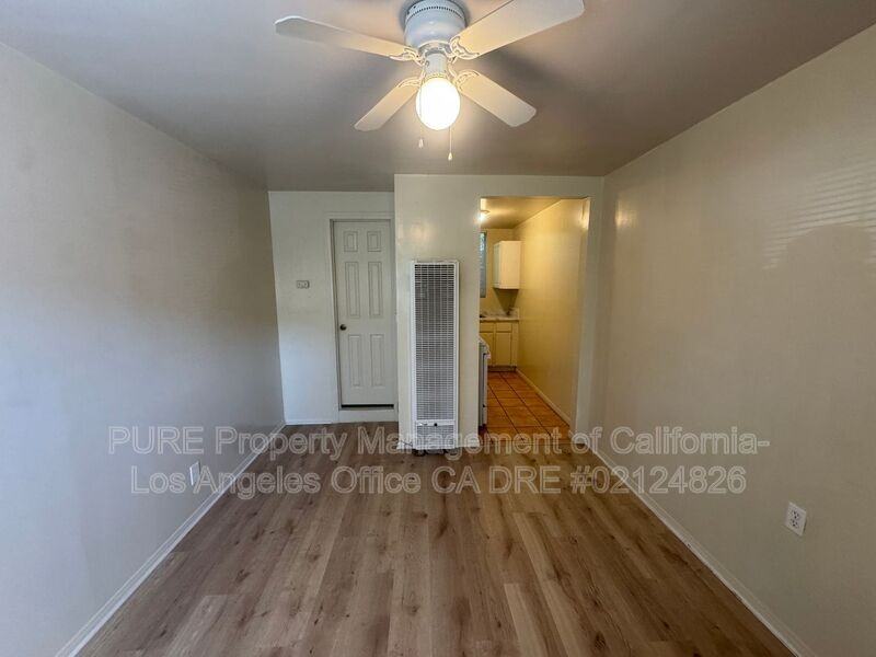 2219 Pacific Coast Hwy #14 - Photo 2 of 8