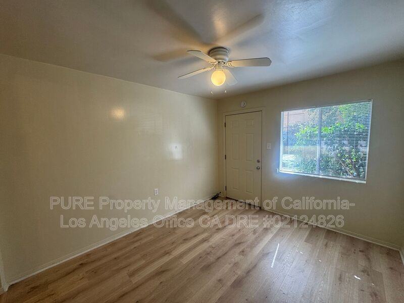 2219 Pacific Coast Hwy #14 - Photo 5 of 8