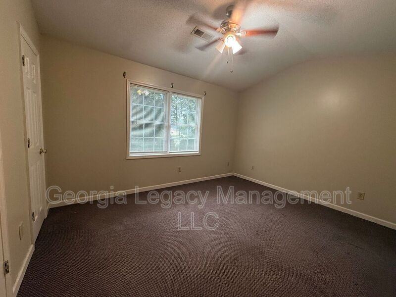 46 Creek Side Dr - Photo 2 of 9