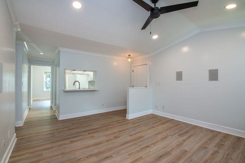 909 Morning Sun Dr - Photo 3 of 32