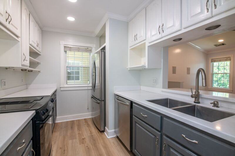 909 Morning Sun Dr - Photo 4 of 32