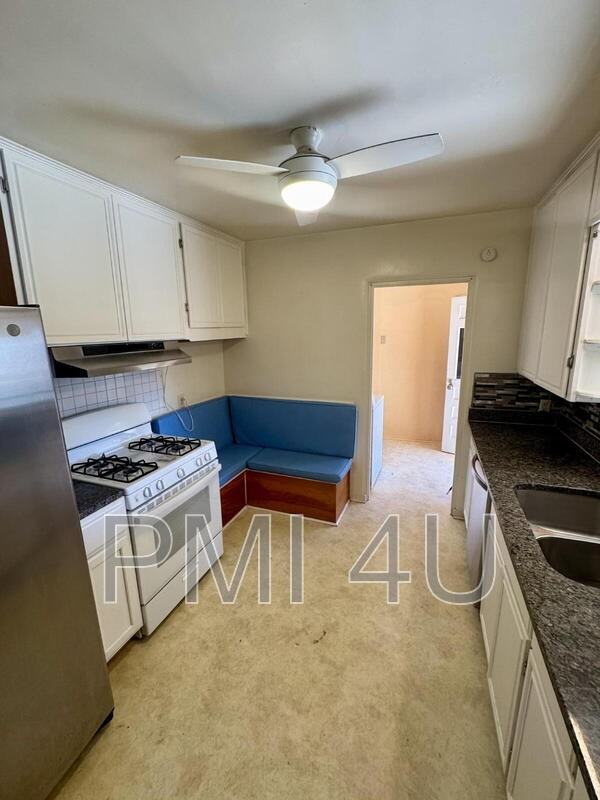 216 Quincy St Ne - Photo 4 of 25