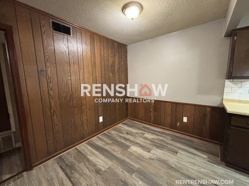 5352 Stage Rd #3 - Photo 4 of 12