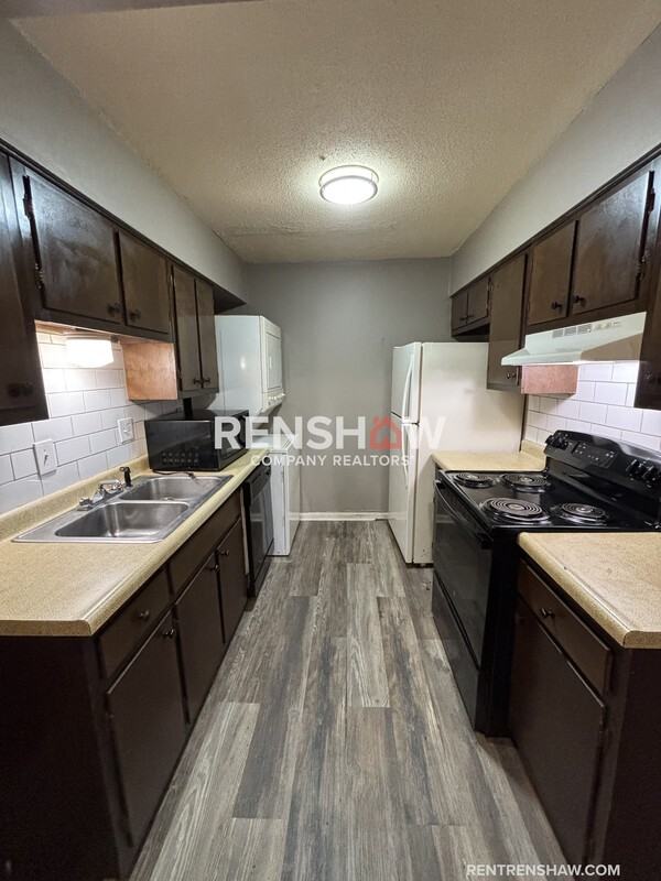 5352 Stage Rd #3 - Photo 6 of 12