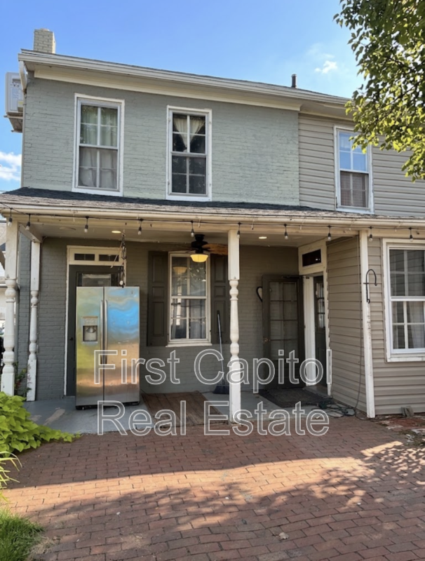 109 Hanover St - Photo 2 of 26
