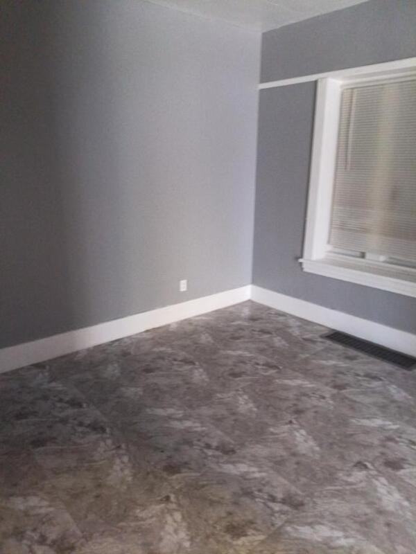 94 Warsaw St - Photo 3 of 11