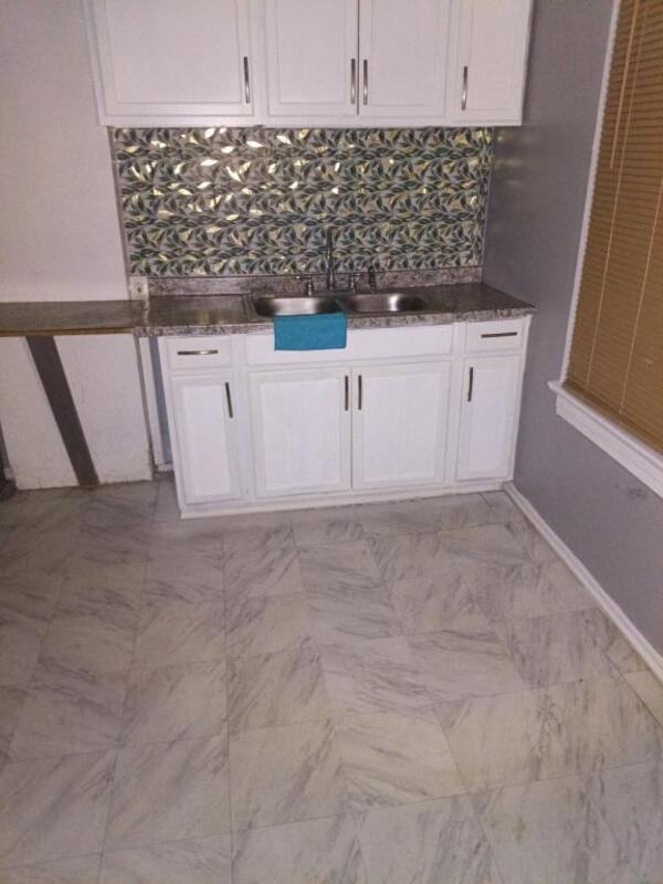 94 Warsaw St - Photo 7 of 11