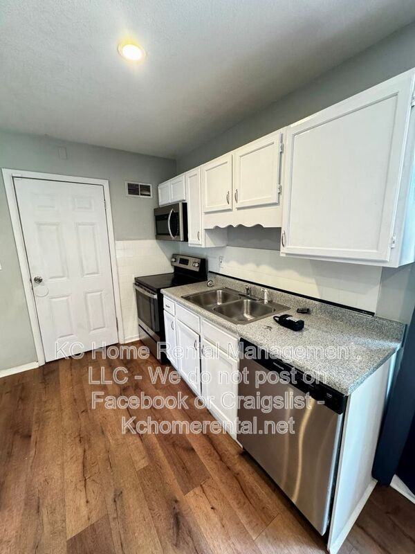 7313 E 109th Ter - Photo 6 of 33