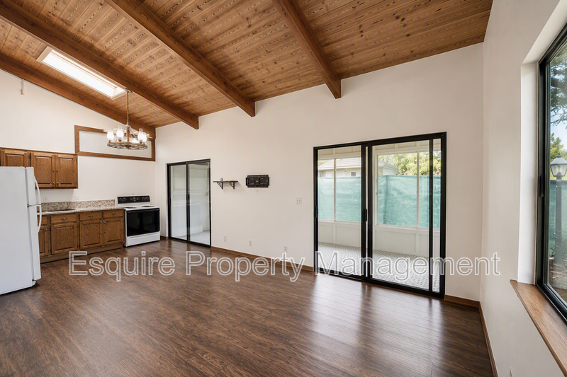 4290 Aspen Ln #B - Photo 2 of 10