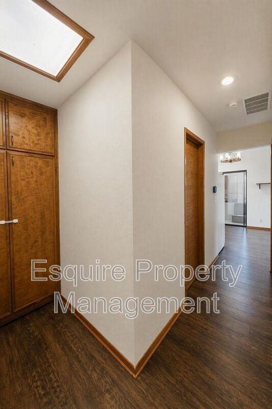 4290 Aspen Ln #B - Photo 4 of 10