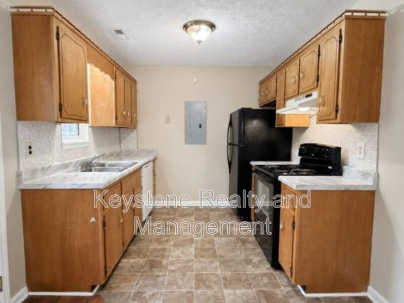 2050 Carneal Ln - Photo 4 of 13
