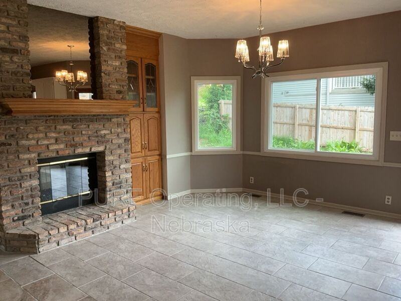 1008 E Aberdeen Dr - Photo 2 of 25