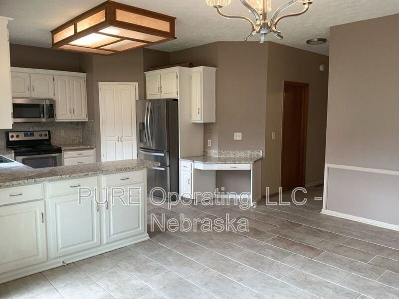 1008 E Aberdeen Dr - Photo 5 of 25