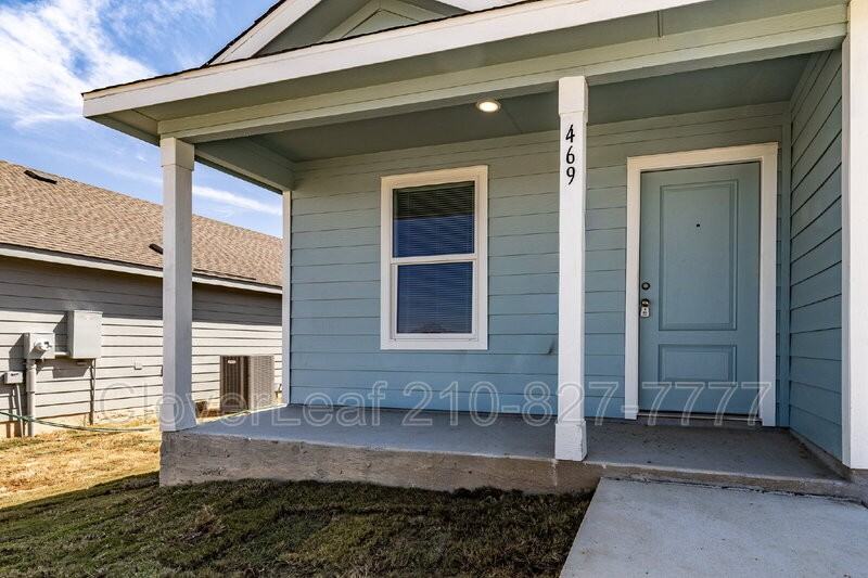 469 Wolf Crest Blvd - Photo 4 of 31