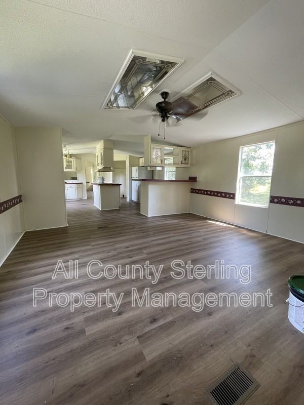 186 Nw Gerson Ln - Photo 2 of 11
