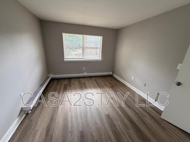 2100 Saint Johns Pl #2121 - Photo 5 of 12