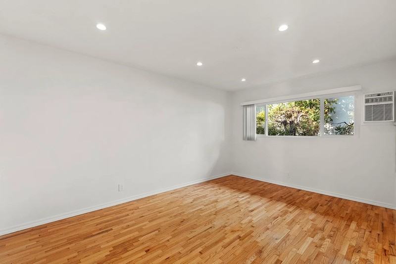 1425 N Harper Ave #10 - Photo 7 of 8