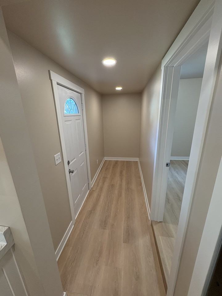 1574 Denton St - Photo 5 of 11