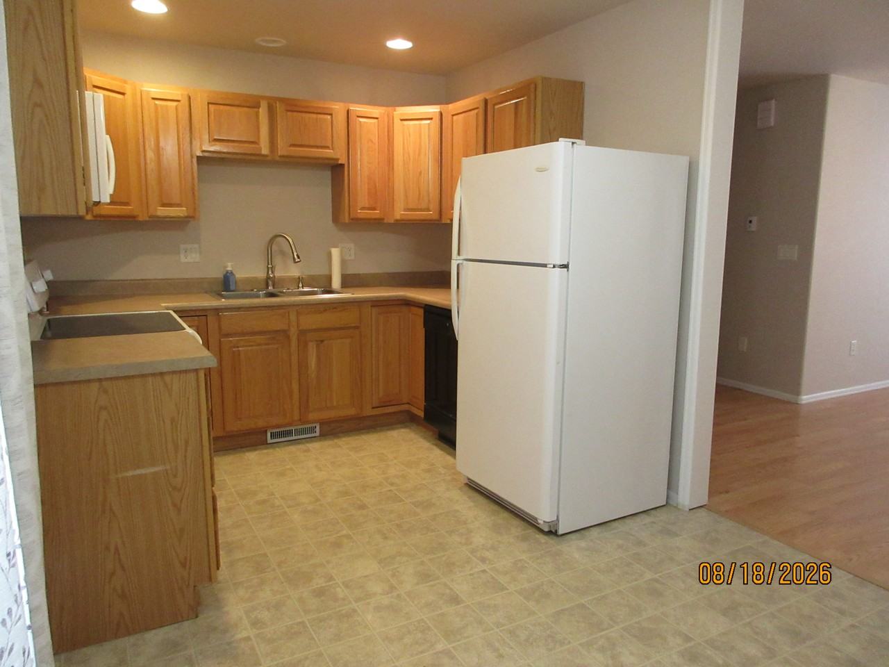 304 N 15th St #A - Photo 4 of 8