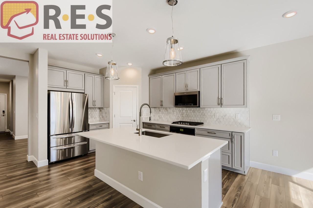357 Silver Rock Trl - Photo 2 of 24