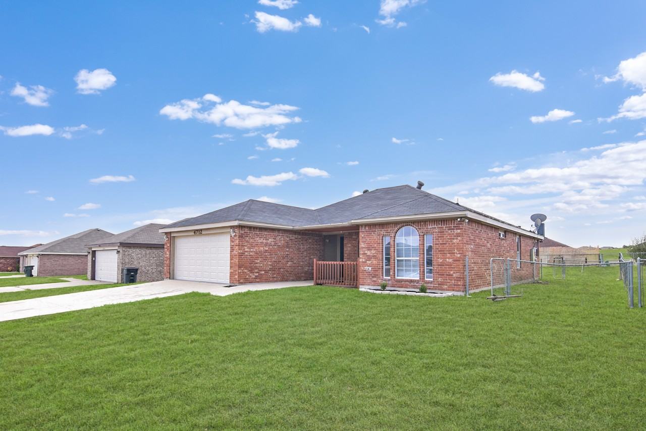 4712 Aspen Dr - Photo 2 of 21