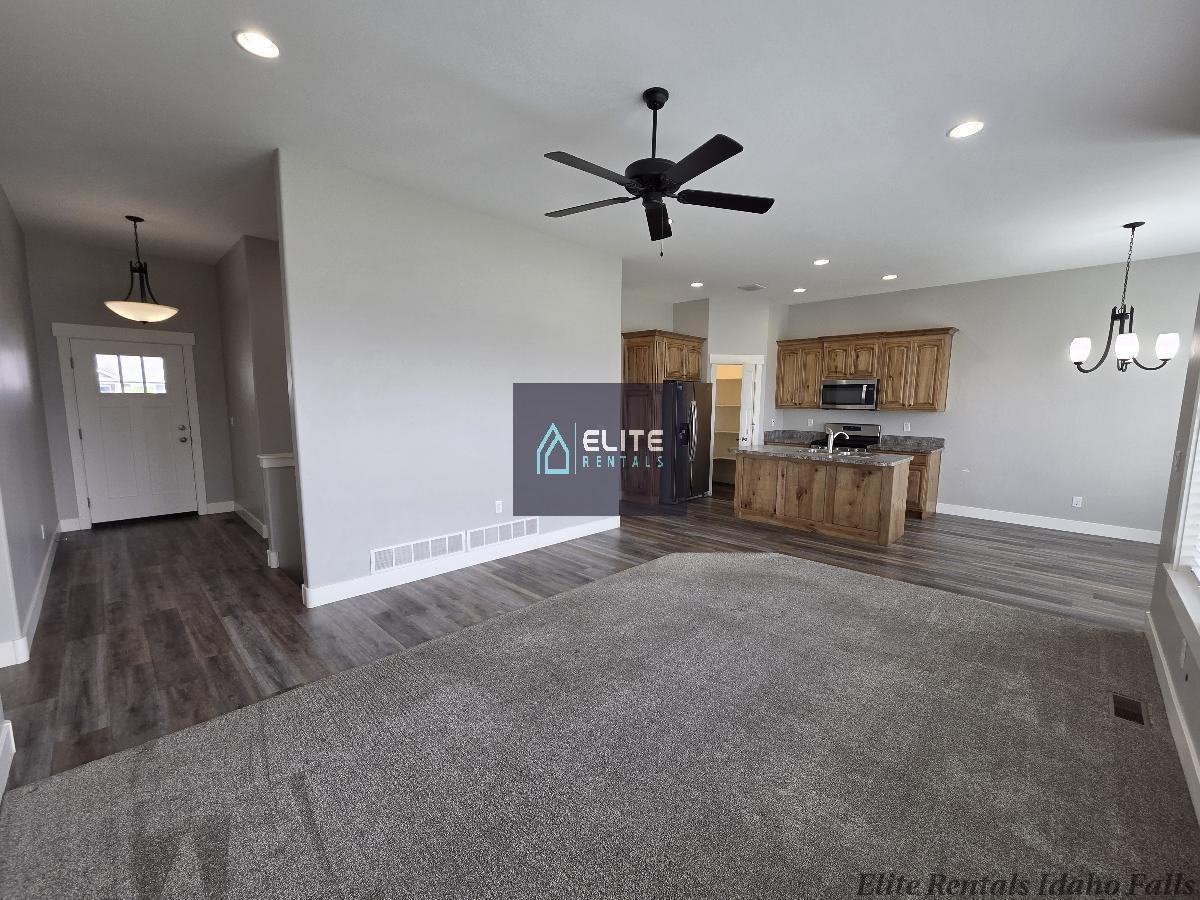 4039 N Livingston Ave - Photo 5 of 19