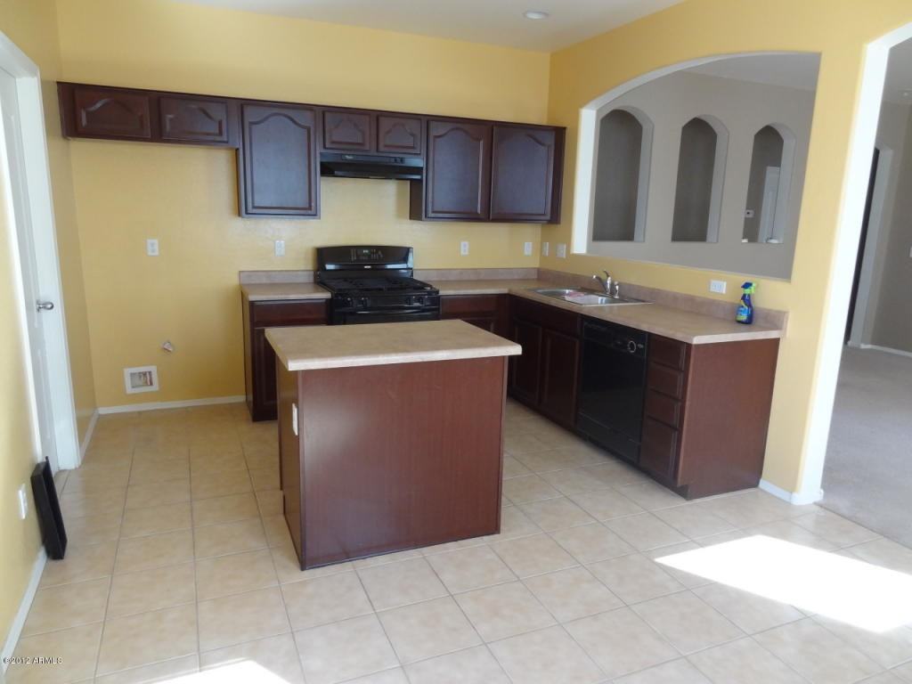 18412 N Lariat Rd - Photo 4 of 12