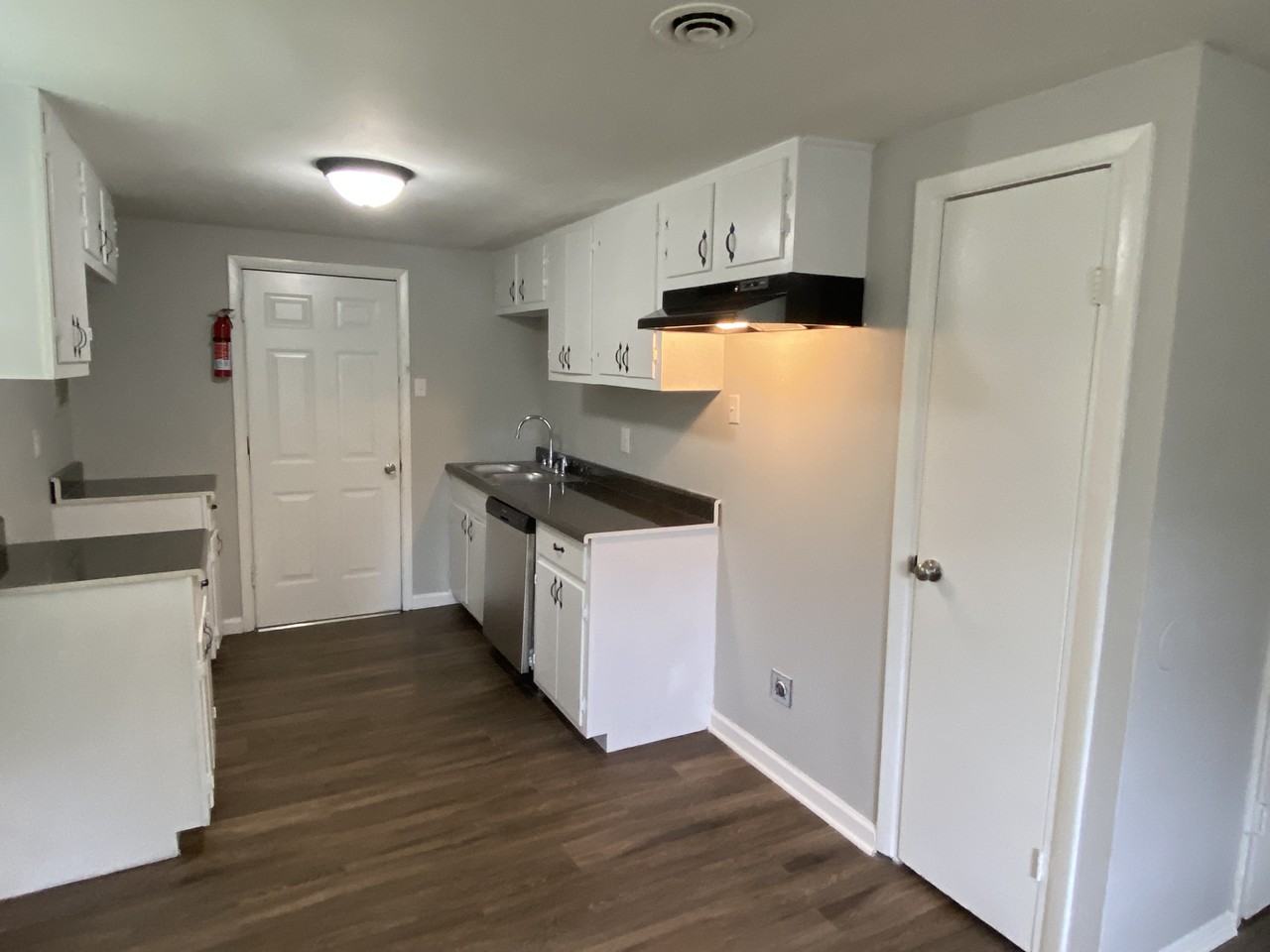 4918 Berta Rd - Photo 7 of 14