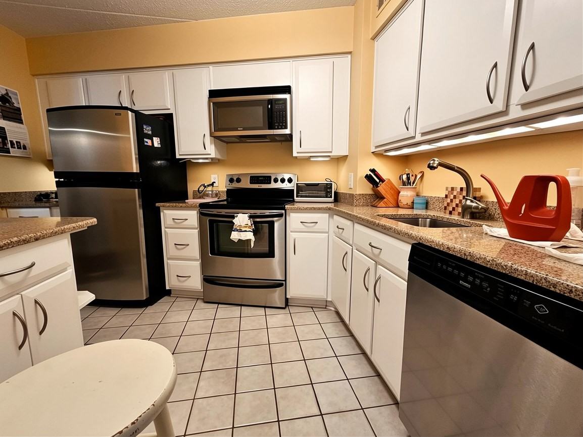 100 Severn Ave #503 - Photo 2 of 16