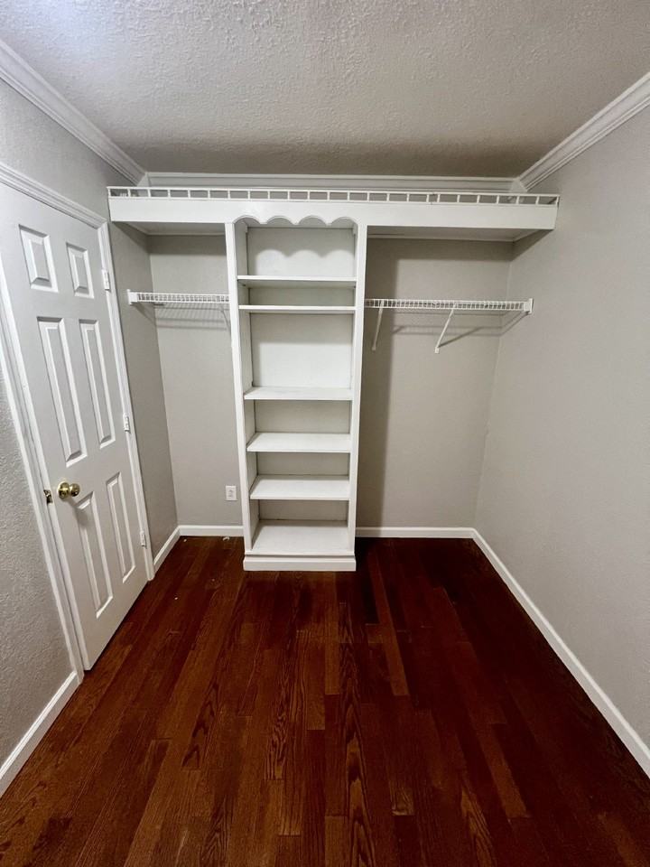 124 Donna Ln - Photo 6 of 14