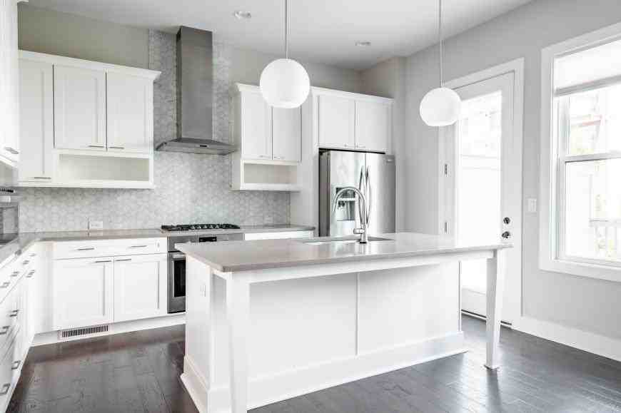 1388 La France St Ne - Photo 3 of 10
